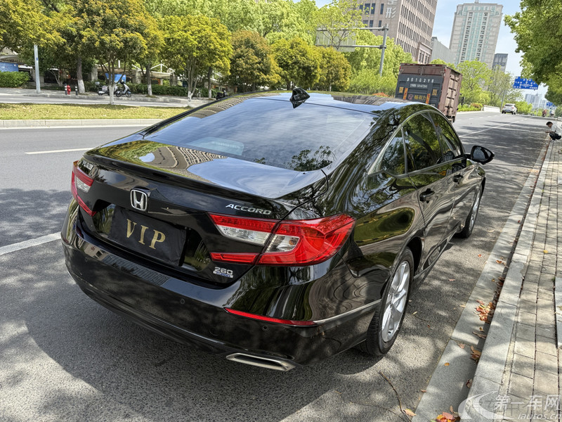 本田雅阁 2021款 1.5T 自动 260TURBO豪华·星空限量版 (国Ⅵ) 