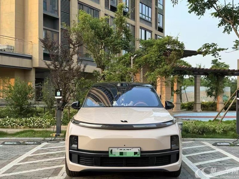 理想L8 2023款 1.5T 自动 Pro (国Ⅵ) 