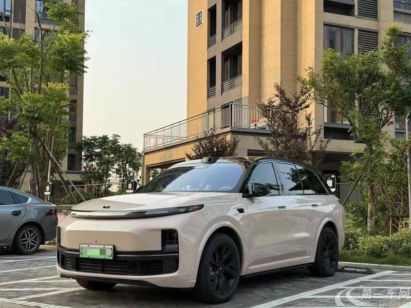 理想L8 2023款 1.5T 自动 Pro (国Ⅵ) 