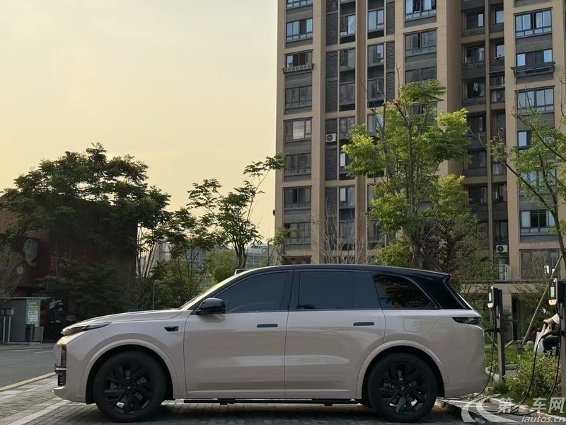 理想L8 2023款 1.5T 自动 Pro (国Ⅵ) 