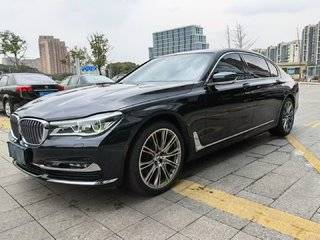 宝马7系 740Li 3.0T 自动 尊享型卓越套装 