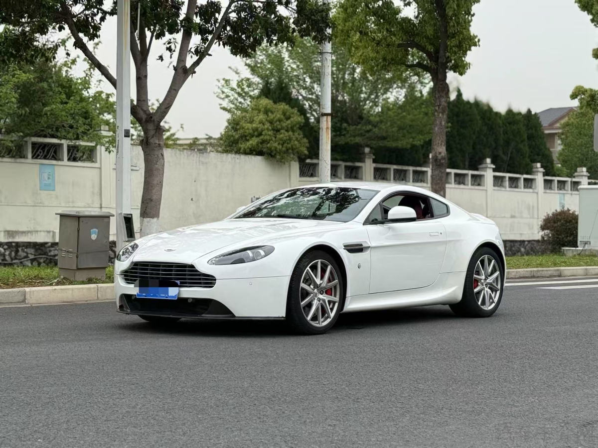 阿斯顿马丁V8 Vantage [进口] 2015款 4.7L 自动 Coupe价格0万