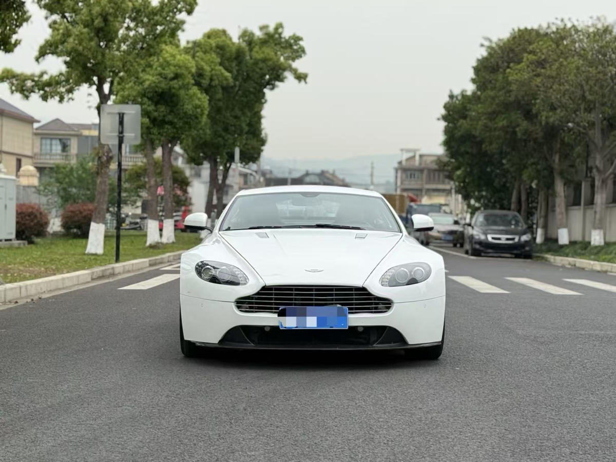 阿斯顿马丁V8 Vantage [进口] 2015款 4.7L 自动 Coupe价格0万 