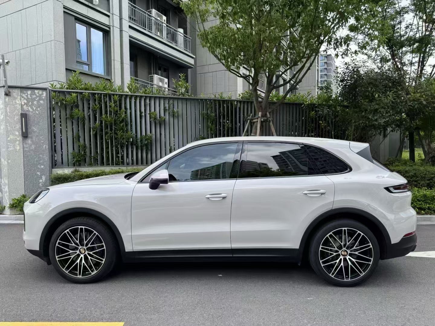 保时捷Cayenne [进口] 2024款 3.0T 自动 四驱 汽油 加规版平行进口价格0万 