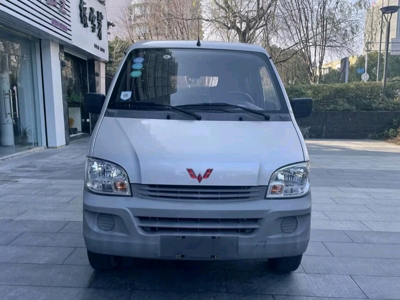 五菱之光 2018款 1.2L 手动 5座 实用型 价格0万 