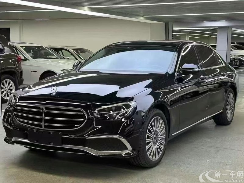 奔驰E级 300L 2022款 2.0T 自动 汽油 改款三运动豪华型 (国Ⅵ) 