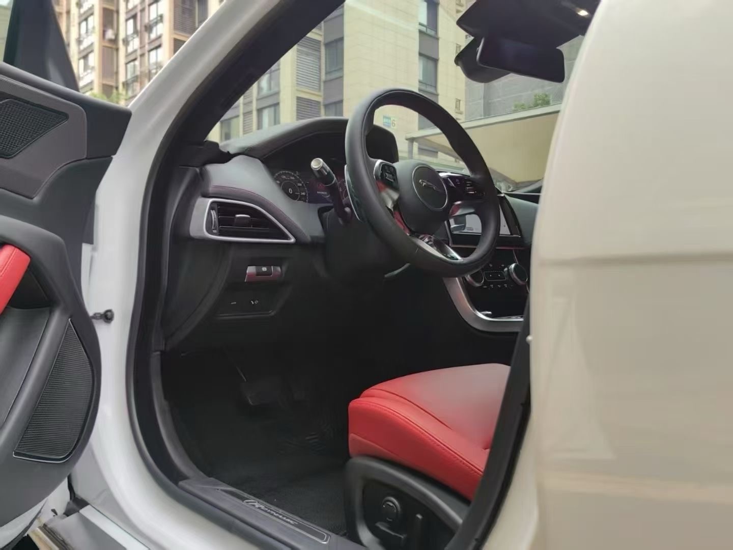 捷豹XEL 2023款 2.0T 自动 后驱 250PS二手车 二手S进取运动版R二手车 二手DYNAMIC 价格0万 