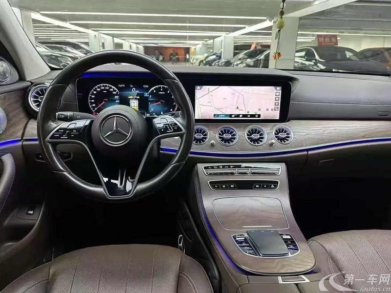 奔驰E级 300L 2022款 2.0T 自动 汽油 改款三运动豪华型 (国Ⅵ) 