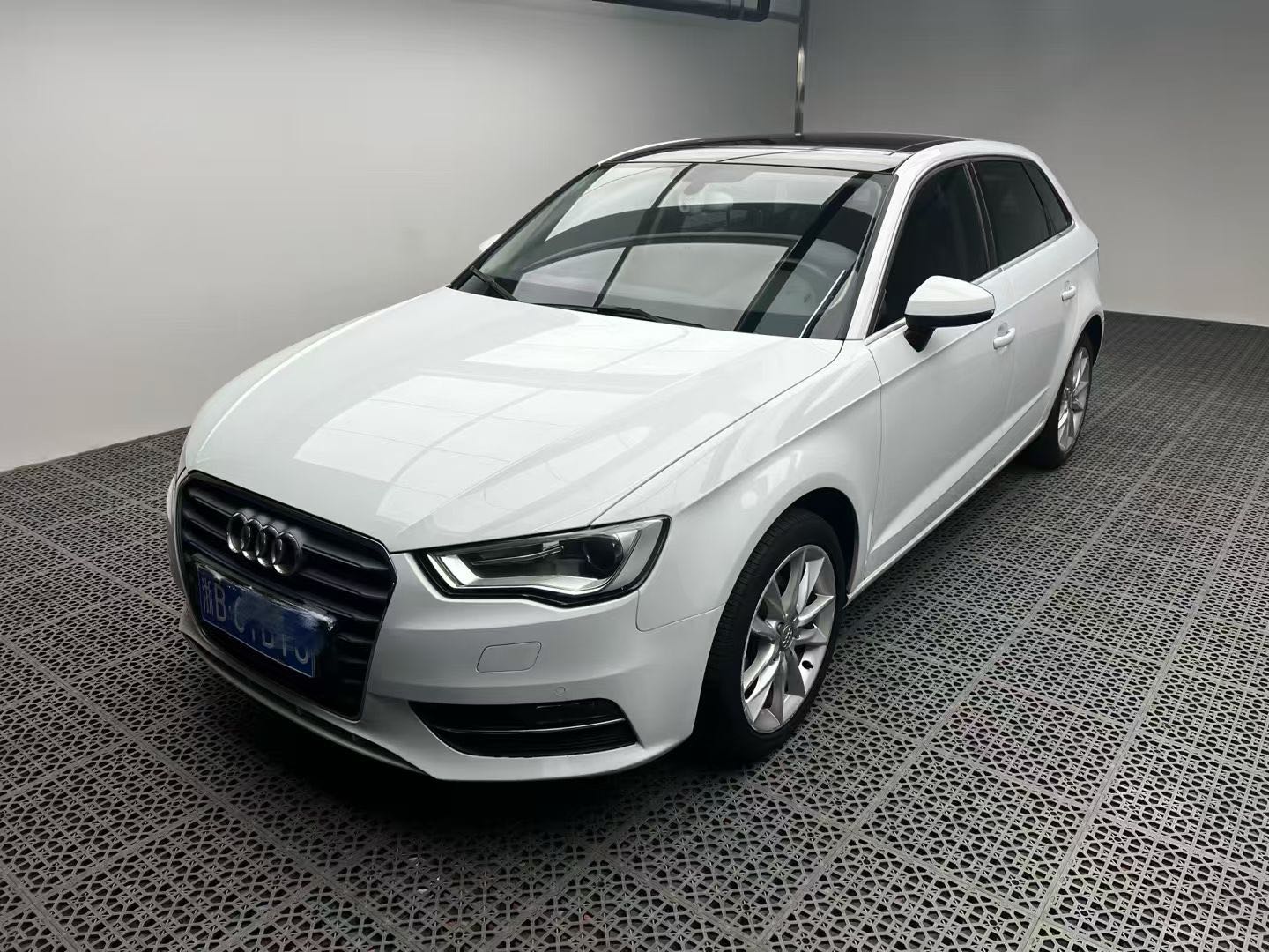 奥迪A3 35TFSI 2015款 1.4T 自动 汽油 乐享版Sportback 价格0万 