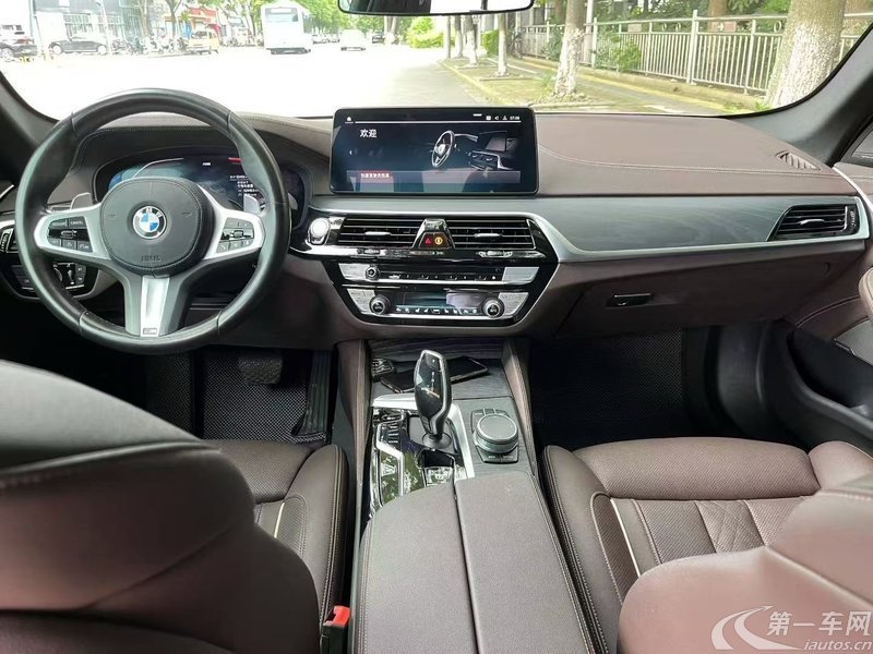 宝马5系 530Li 2022款 2.0T 自动 汽油 尊享型M运动套装 (国Ⅵ) 