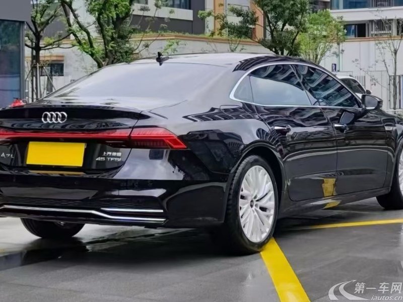 奥迪A7L 45TFSI 2024款 2.0T 自动 RS套件竞速版 (国Ⅵ) 