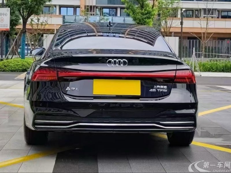 奥迪A7L 45TFSI 2024款 2.0T 自动 RS套件竞速版 (国Ⅵ) 