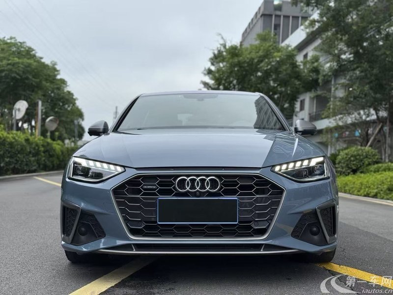 奥迪A4L 2022款 2.0T 自动 quattro-RS套件燃速型 (国Ⅵ) 