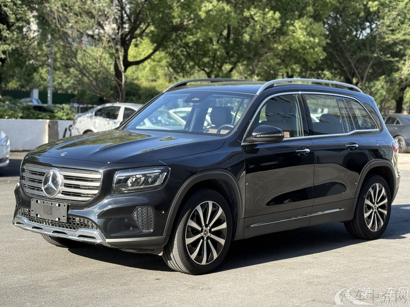 奔驰GLB GLB220 2024款 2.0T 自动 时尚型 (国Ⅵ) 