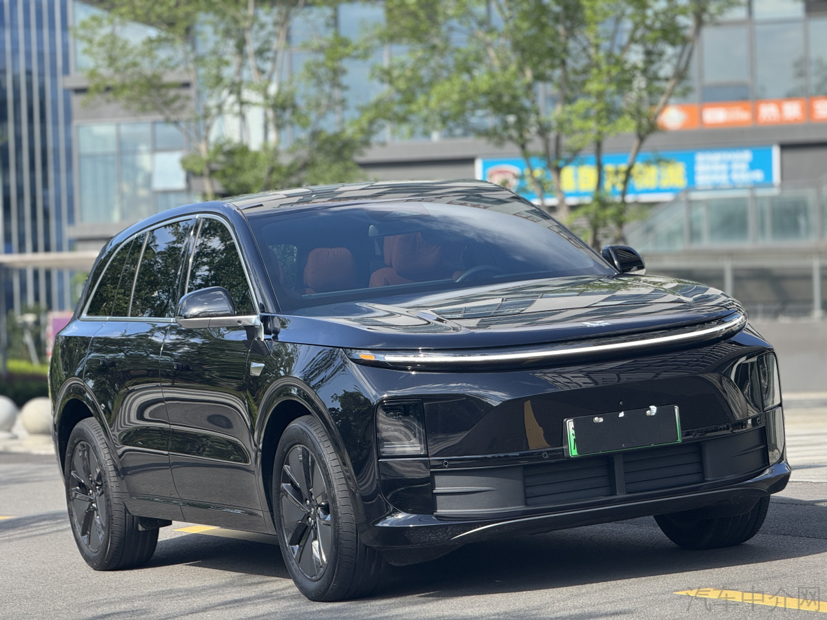 理想L6 2025款 1.5T 自动 Pro智能焕新版 价格0万 