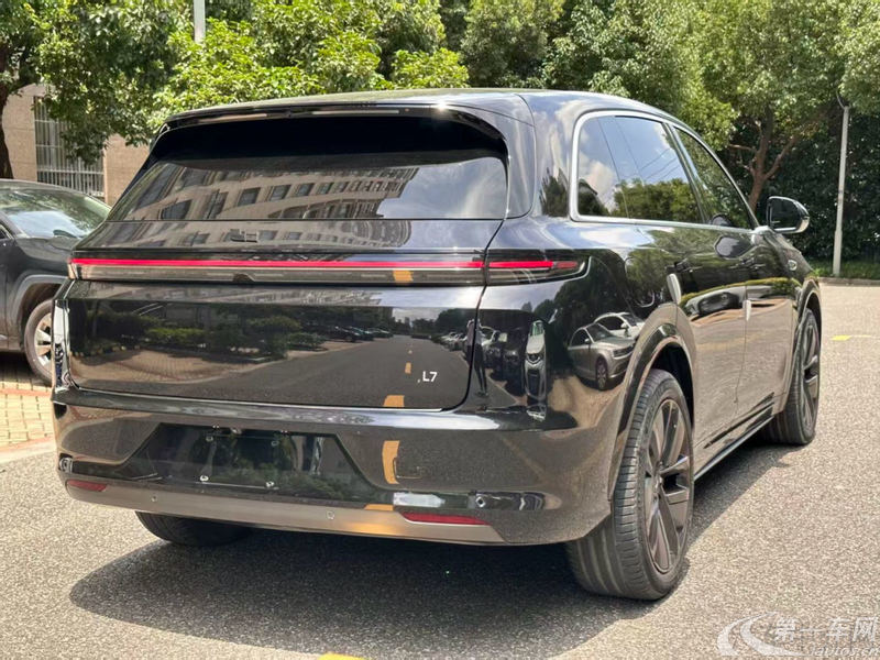 理想L7 2023款 1.5T 自动 Pro (国Ⅵ) 