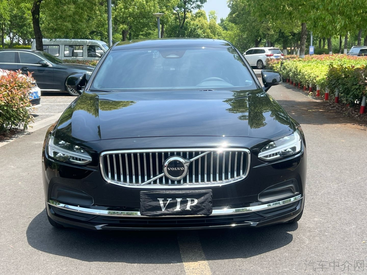 沃尔沃S90 B5 2023款 2.0T 自动 智远豪华版 价格0万 