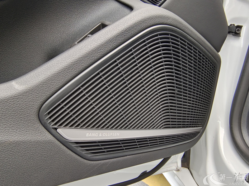 奥迪A5掀背 40TFSI 2023款 2.0T 自动 四驱 豪华动感型 