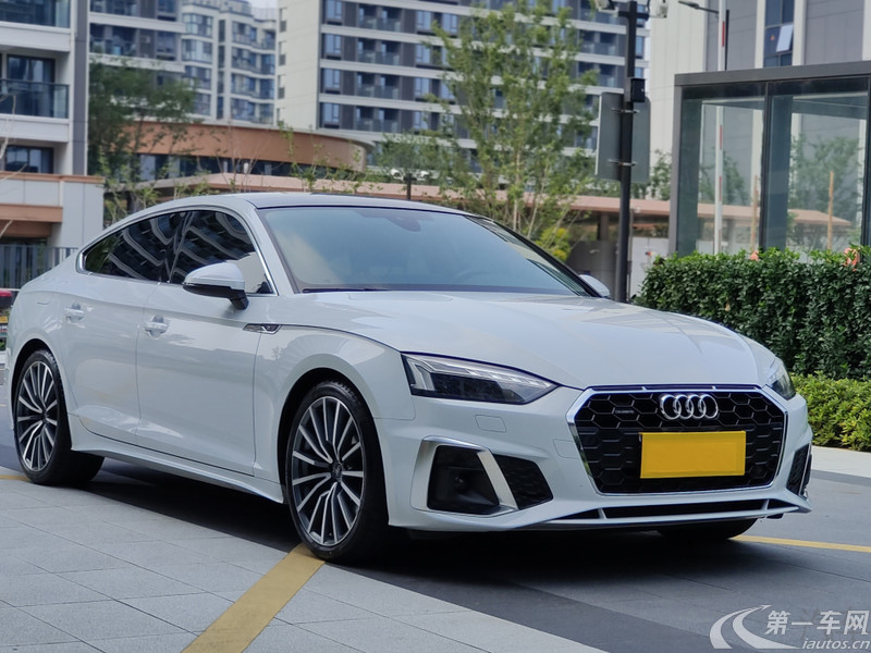 奥迪A5掀背 40TFSI 2023款 2.0T 自动 四驱 豪华动感型 