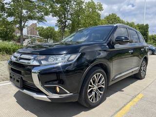 三菱欧蓝德 2.4L 自动 精英版 