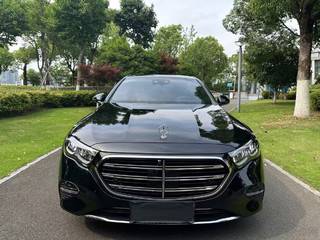 奔驰E级 E300L 2.0T 自动 豪华型 