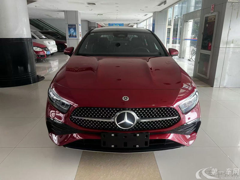 奔驰A级 A200L 2023款 1.3T 自动 时尚型 (国Ⅵ) 