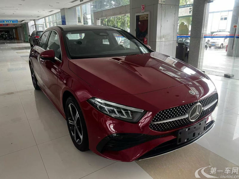 奔驰A级 A200L 2023款 1.3T 自动 时尚型 (国Ⅵ) 