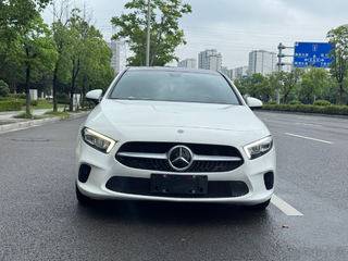 奔驰A级 1.3T 