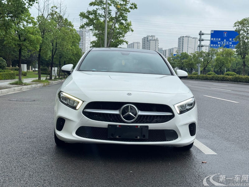 【嘉兴二手奔驰A级三厢】奔驰A级 A200L 2020款 1.3T 自动 运动轿车版