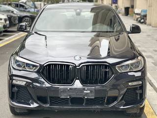 宝马X6 40i 