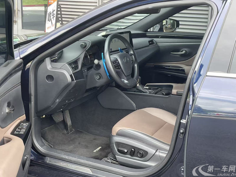 雷克萨斯ES 300h [进口] 2022款 2.5L 自动 卓越版 