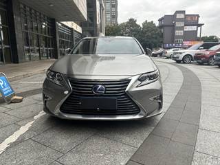 雷克萨斯ES 300h 2.5L 自动 舒适版 