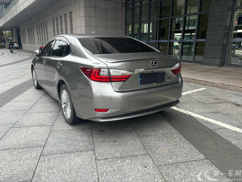 雷克萨斯ES 300h [进口] 2015款 2.5L 自动 舒适版 (国Ⅴ) 