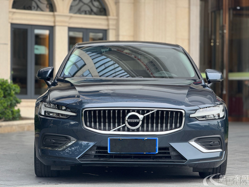【上海二手沃尔沃S60】沃尔沃S60 T4 2021款 2.0T 自动 智逸豪华版