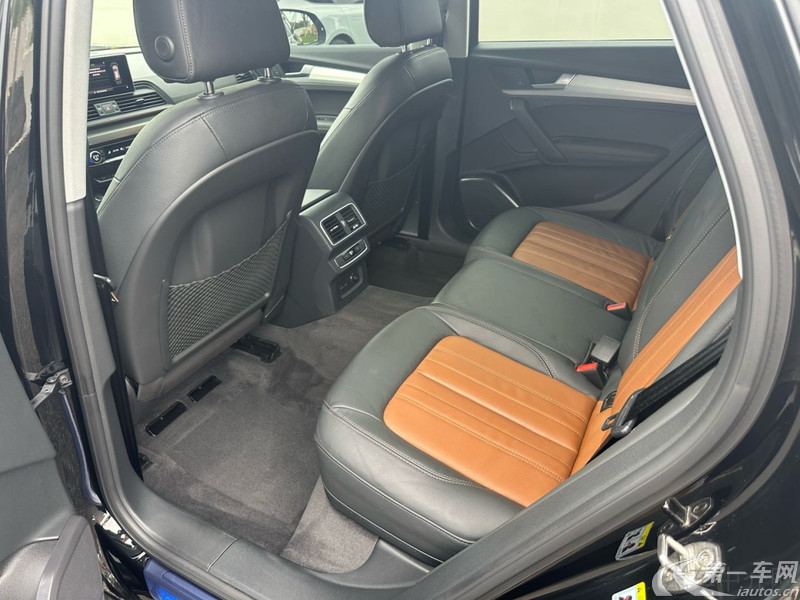奥迪Q5L 40TFSI 2020款 2.0T 自动 荣享时尚型 (国Ⅵ) 
