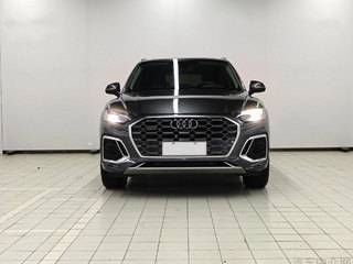 奥迪Q5L 40TFSI 2.0T 自动 豪华动感型 