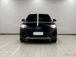 奥迪Q5L 40TFSI 2.0T 自动 时尚动感型 