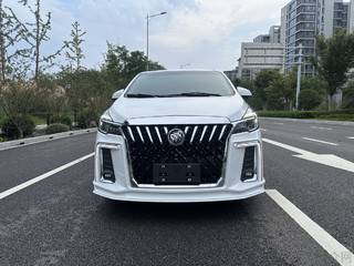 别克GL8 陆上公务舱 2.0T 自动 652T舒适型 