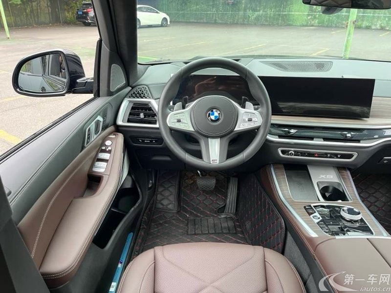 宝马X5 xDrive40Li 2024款 3.0T 自动 尊享型黑焰限量版 (国Ⅵ) 