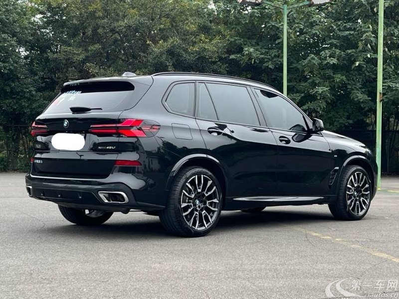 宝马X5 xDrive40Li 2024款 3.0T 自动 尊享型黑焰限量版 (国Ⅵ) 