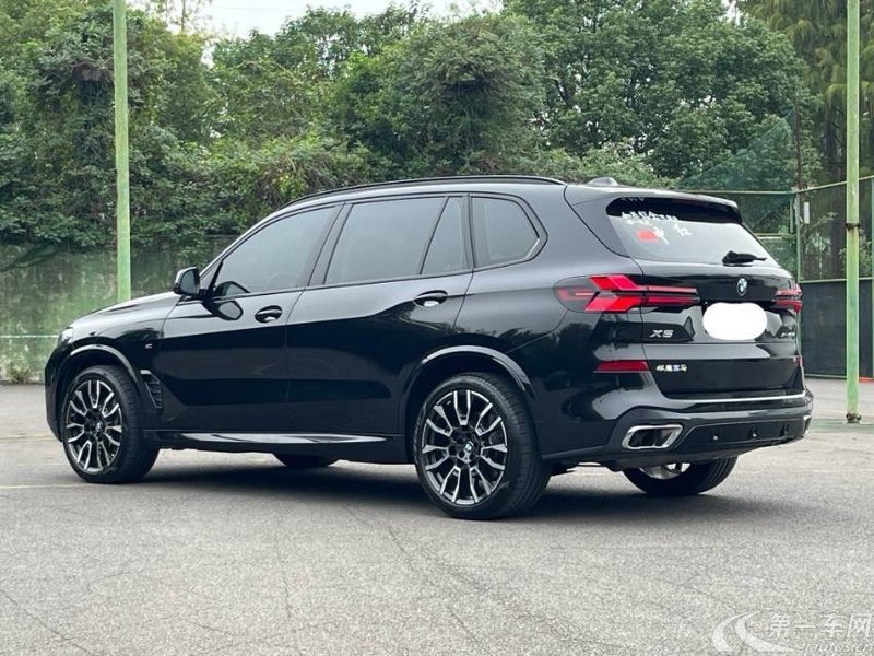 宝马X5 xDrive40Li 2024款 3.0T 自动 尊享型黑焰限量版 (国Ⅵ) 