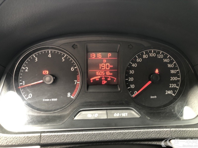 大众捷达 2013款 1.6L 自动 汽油 舒适型 (国Ⅳ) 