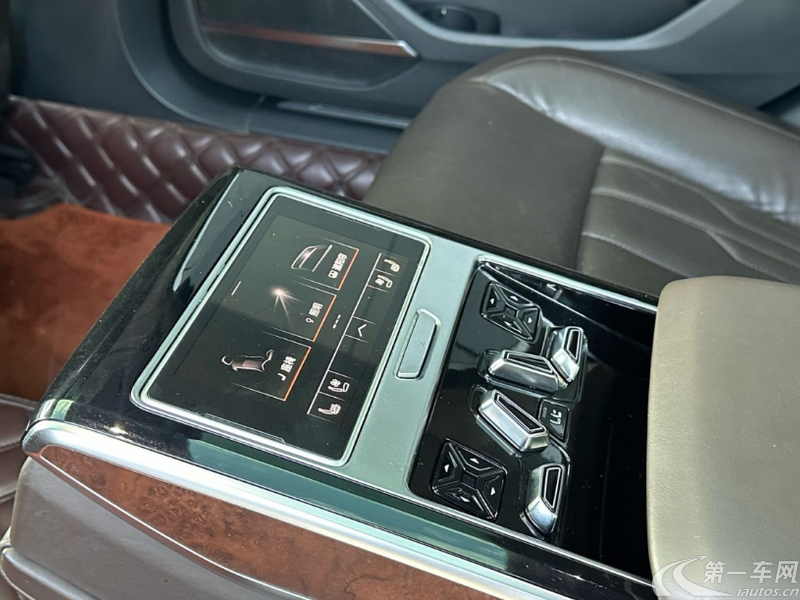 奥迪A8L 50 2019款 3.0T 自动 四驱 豪华型 