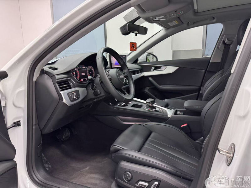 奥迪A4L 40TFSI 2024款 2.0T 自动 前驱 时尚动感型 (国Ⅵ) 