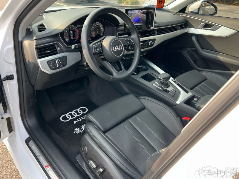 奥迪A4L 40TFSI 2024款 2.0T 自动 前驱 时尚动感型 (国Ⅵ) 