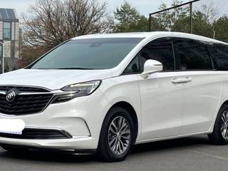 2020款 2.0T 自动 7座 陆上公务舱652T舒适型 