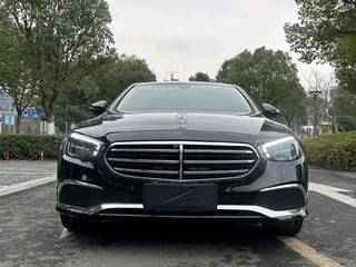 E级 E300L 2.0T 自动 豪华型 