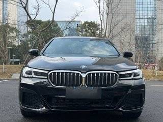5系 530Li 2.0T 自动 xDrive-M运动套装 