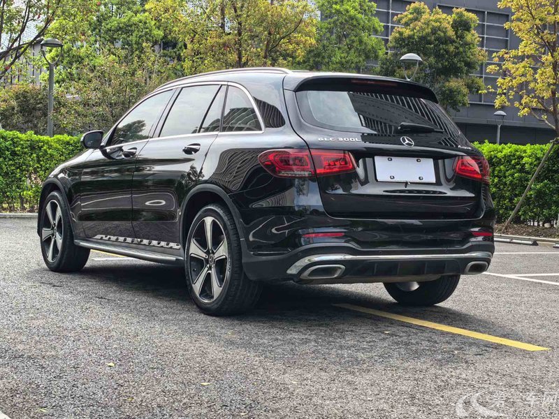 奔驰GLC GLC300L 2020款 2.0T 自动 四驱 5座 豪华型改款 (国Ⅵ) 