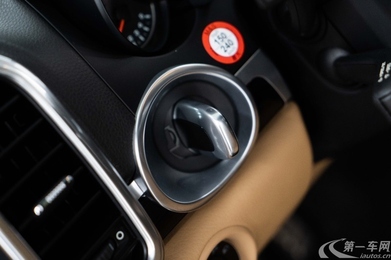 保时捷Cayenne [进口] 2017款 3.0T 自动 四驱 柴油 铂金版欧规版平行进口 
